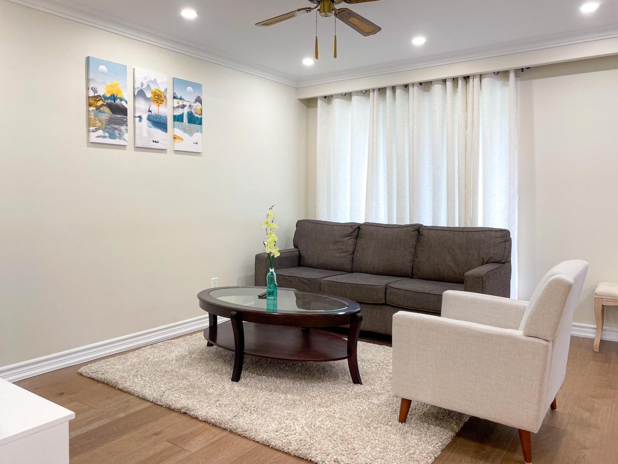 Апартаменты Newly-Renovated 3Br House, 12 Minutes To Airport Торонто Экстерьер фото
