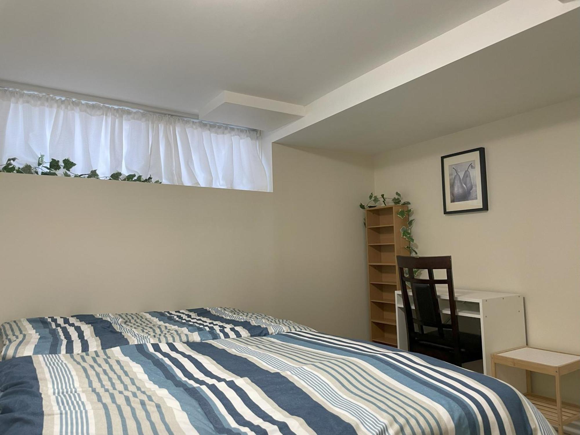 Апартаменты Newly-Renovated 3Br House, 12 Minutes To Airport Торонто Экстерьер фото