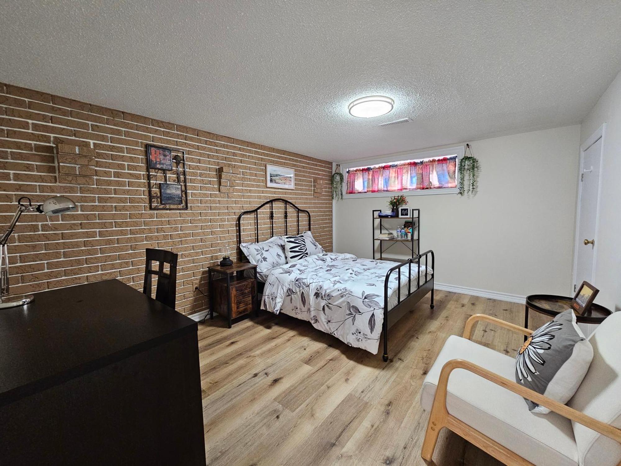 Апартаменты Newly-Renovated 3Br House, 12 Minutes To Airport Торонто Экстерьер фото